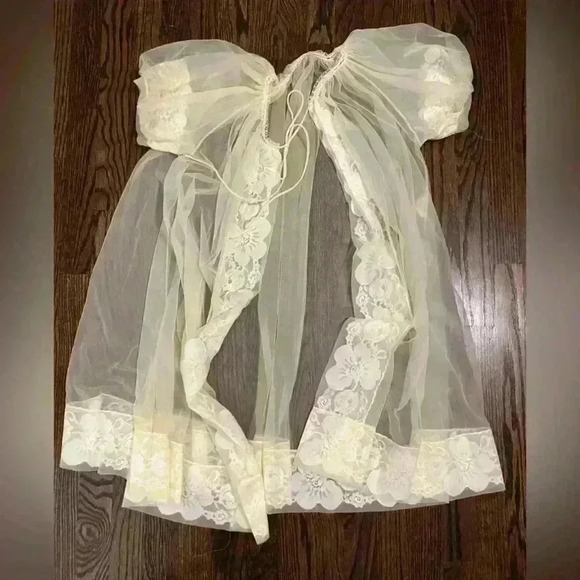 Miss Elaine Union-Made Nightie So Sweet It will Stop Your Sweetie’s Heart - Picture 2 of 8